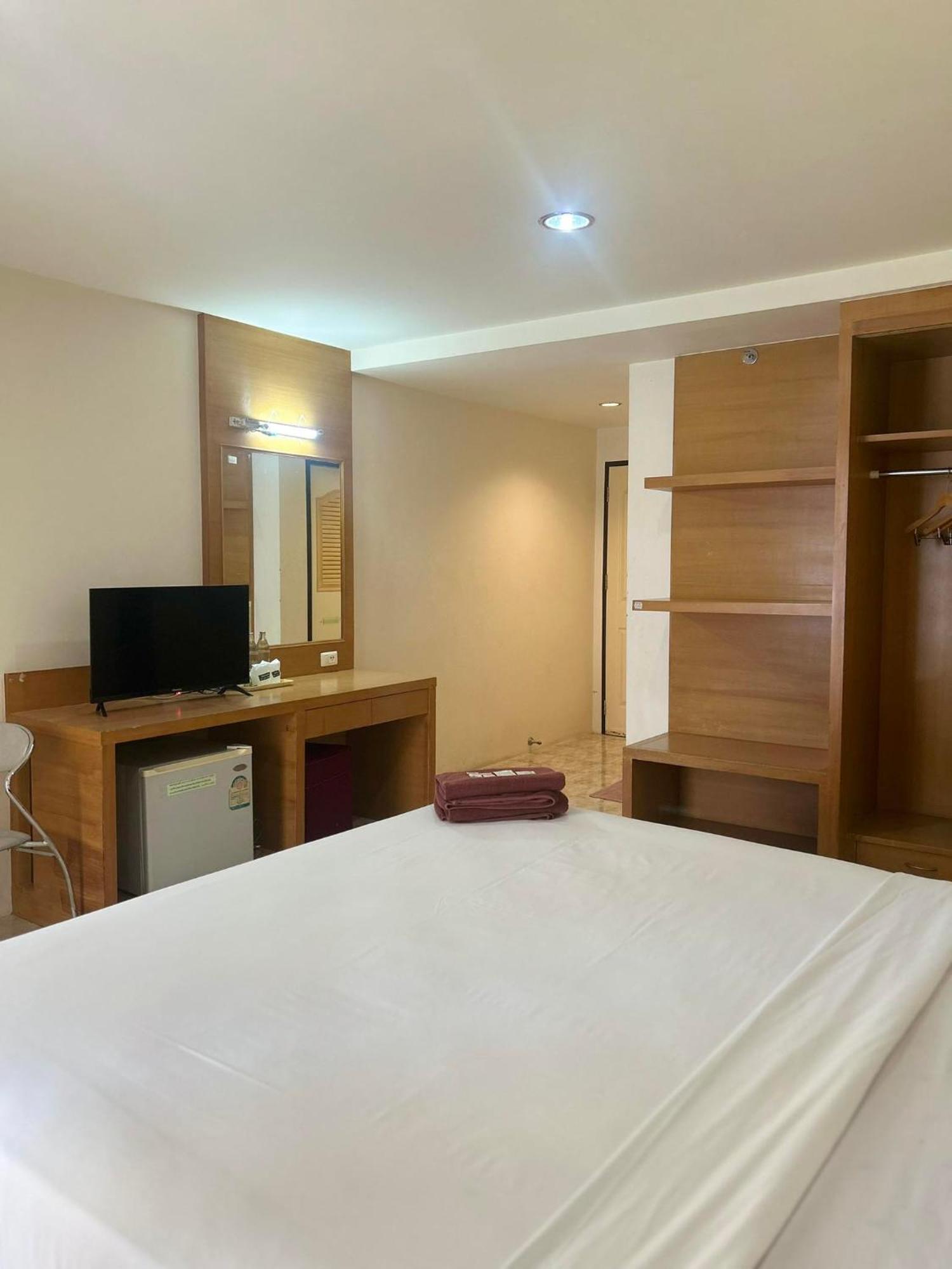 Pearl Place Hotel Hat Yai Eksteriør billede